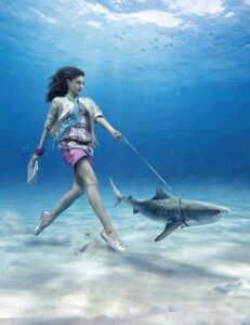 This Photographer Took The Most Incredible Photos Of Models Swimming With Stingrays. ❤🤩